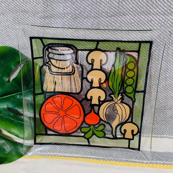 Glass Vegetable Tray - Picture 1 of 4